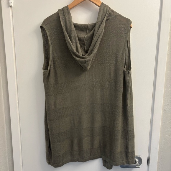 ARTISAN NY Women's Medium 100% Linen Olive Green Sleeveless Open Front Cardigan - Picture 2 of 4